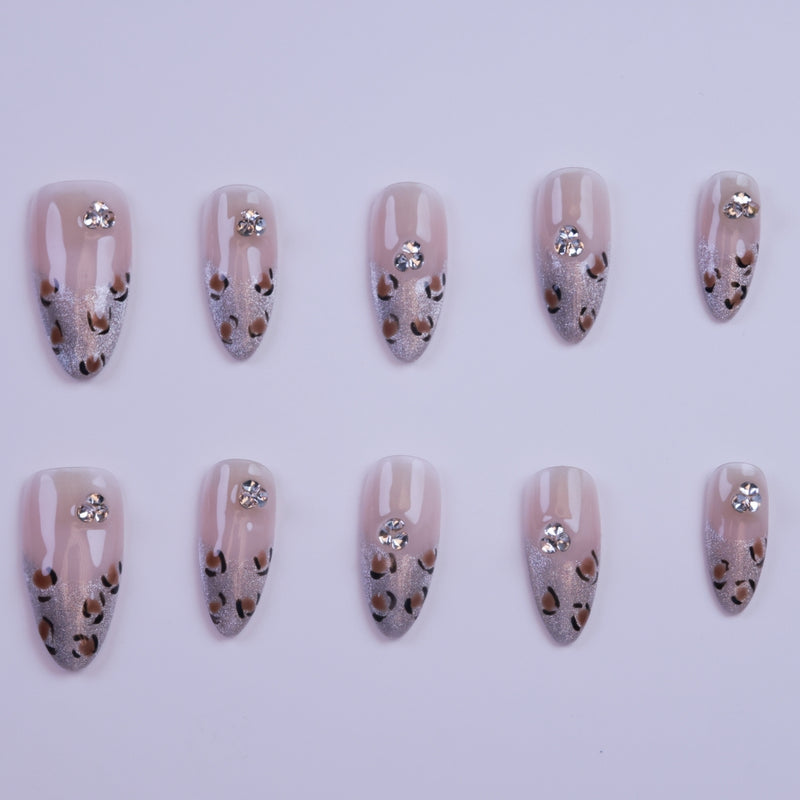 Leopard French | Almond