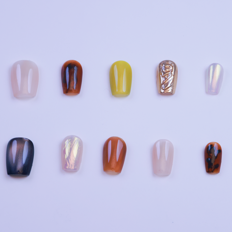 Amber | Short